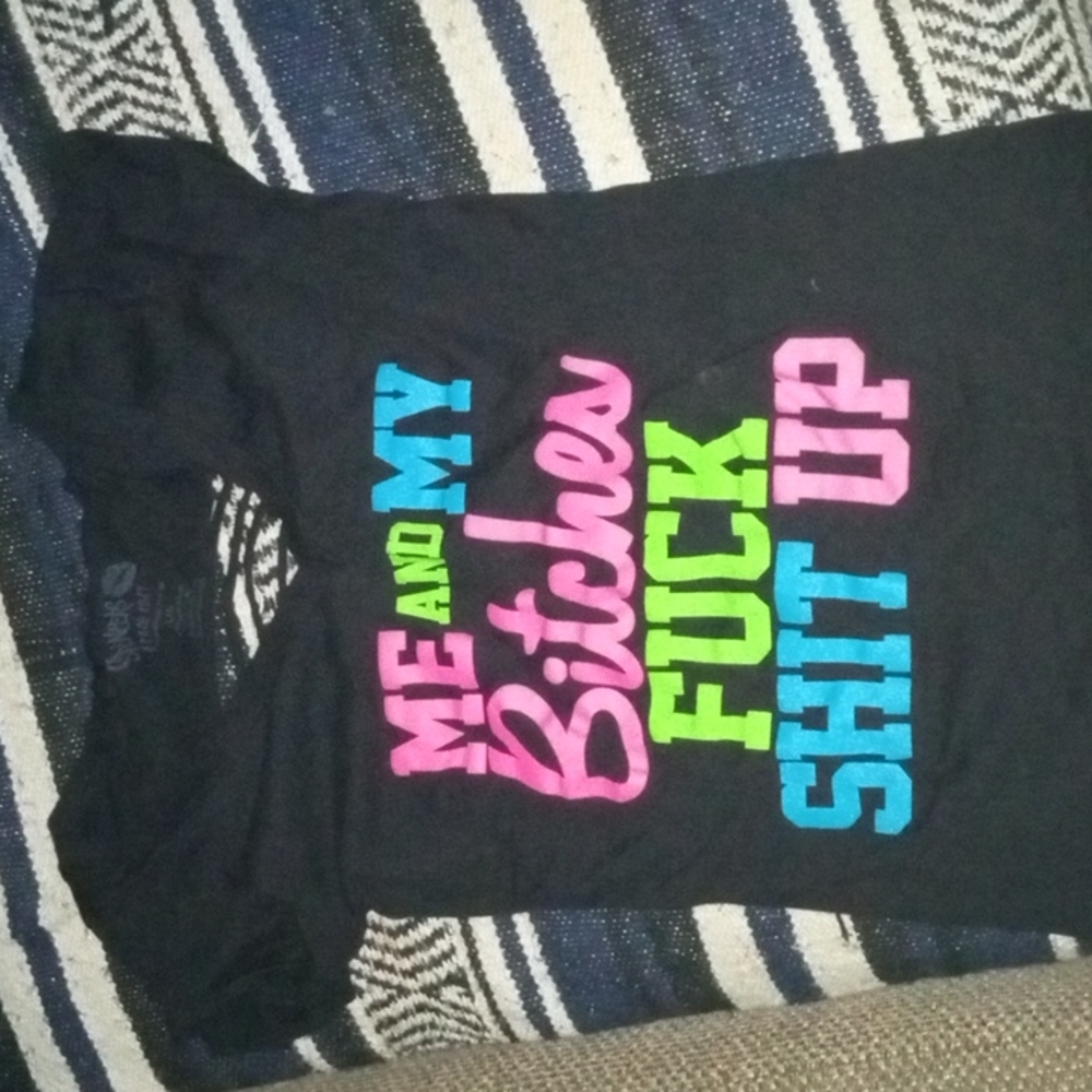 Spencer's L  black t-shirt